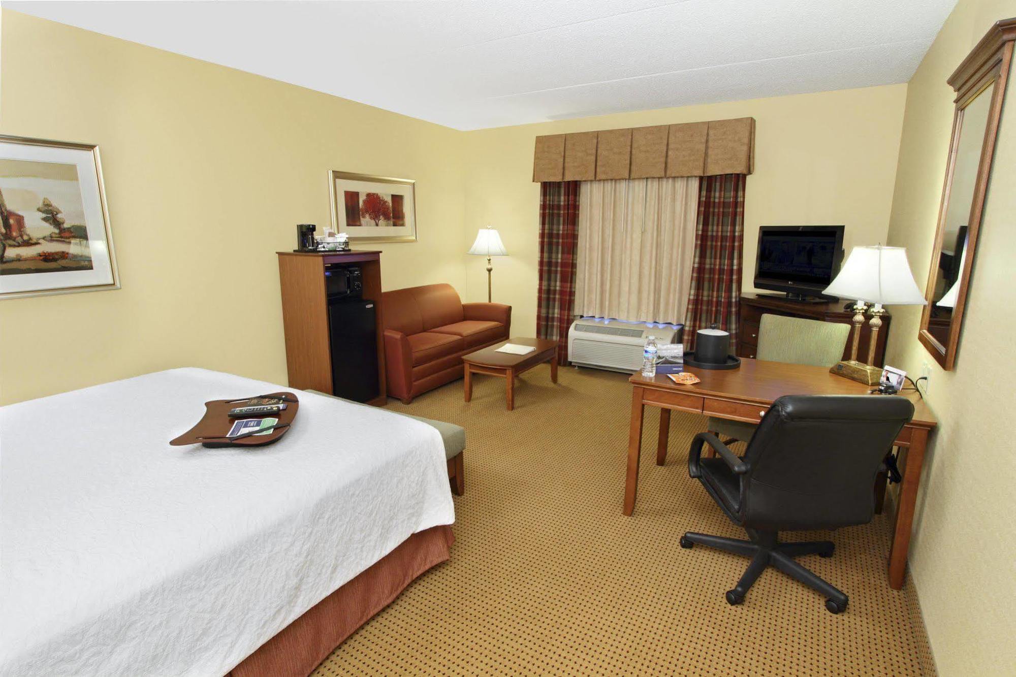 Hampton Inn Hagerstown-Maugansville Zewnętrze zdjęcie